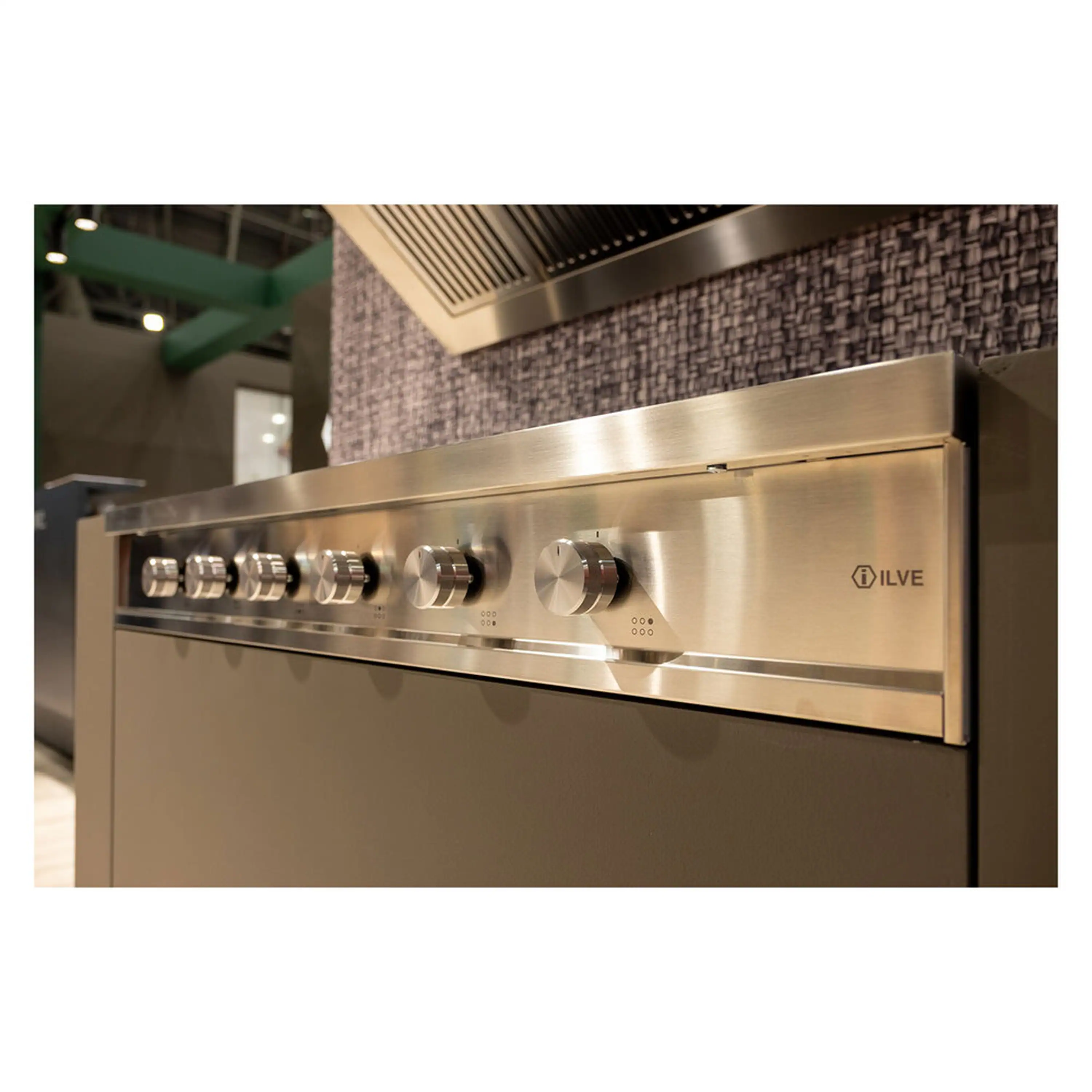 ILVE Professional Plus II 48-Inch Built-In Induction Rangetop in Stainless Steel (UHCPI486SS) - Image 4