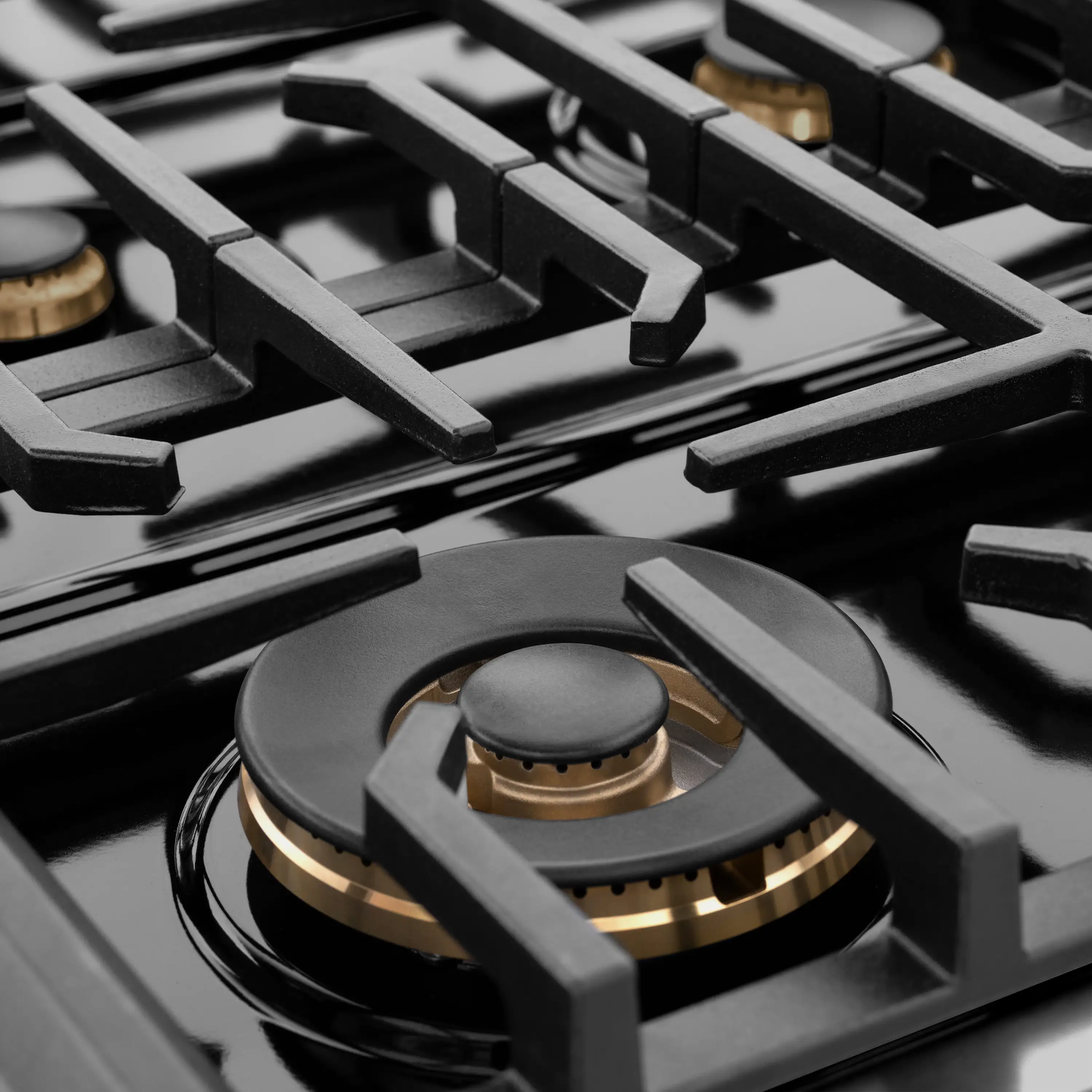 ZLINE Autograph Edition 48-Inch Paramount Gas Rangetop with 8 Burners and Porcelain Cooktop in Black Stainless Steel with Champagne Bronze Accents (SRTBZ-48-CB) - Image 4